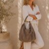 sac hobo daim taupe clair