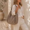 sac hobo daim taupe clair mode effortless chic