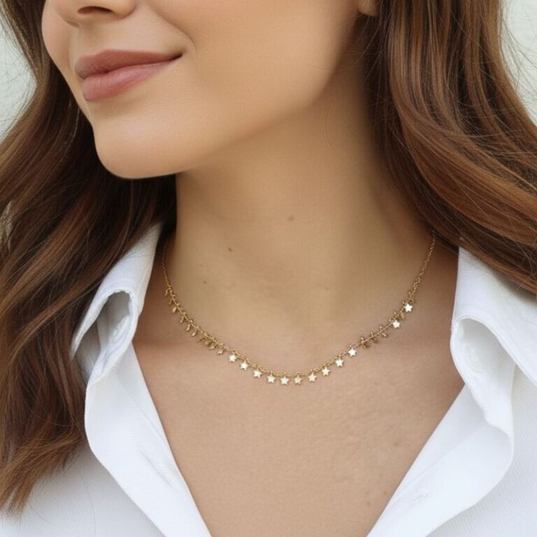 collier pour femme plaqué or 18 carats finement orné de pampilles étoile collier pour femme plaqué or 18 carats finement orné de pampilles étoile