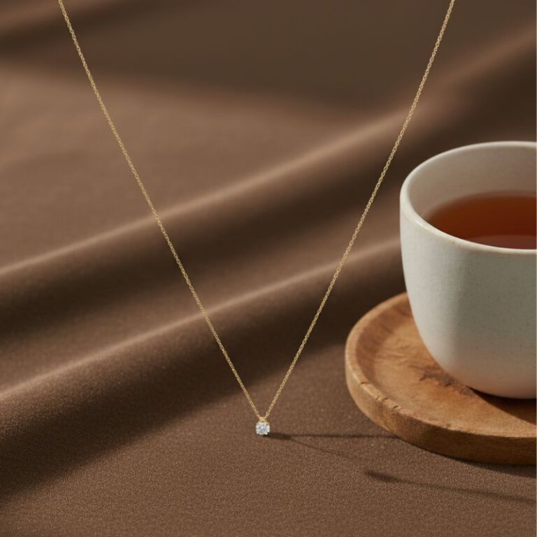 collier pour femme en plaqué or 18 carats pendentif délicat en oxyde de zirconium bijou intemporel