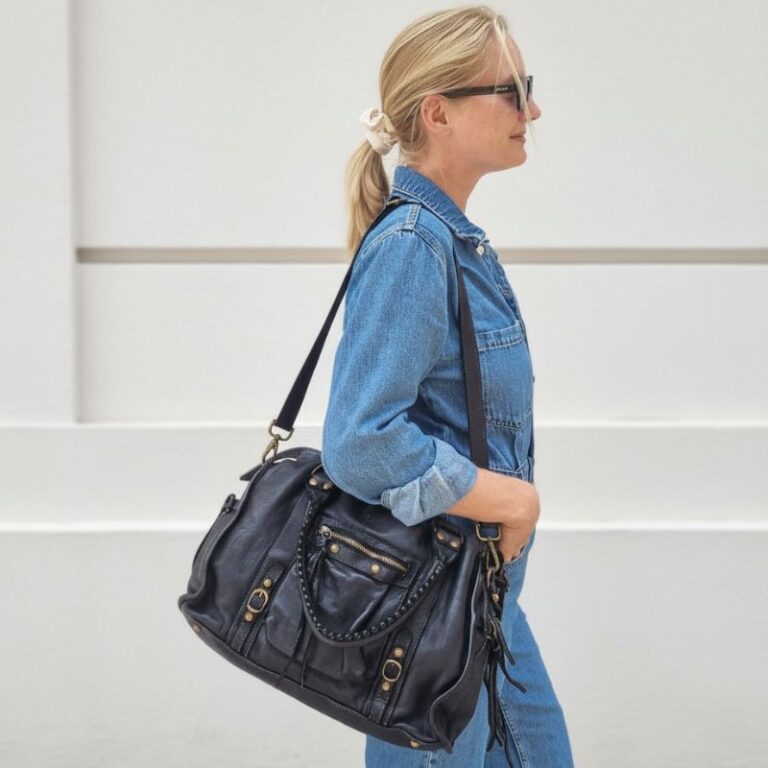 sac esprit vintage cuir noir sac de cours pour la fac ou le lycée