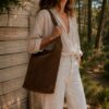 sac en daim cabas format seau alba couleur taupe