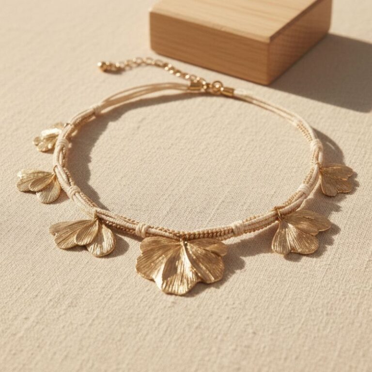 Collier breloques feuilles