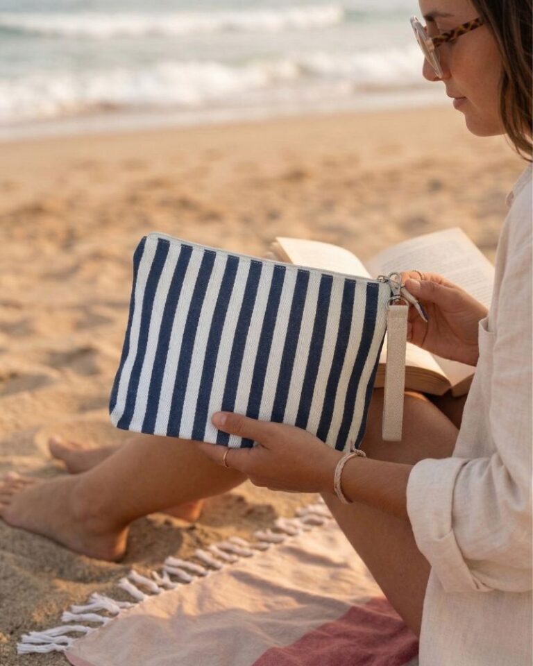 grande pochette de plage guétary – rayé bleu