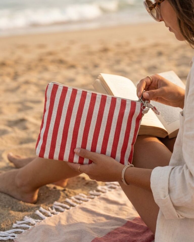 grande pochette de plage guetary rayé rouge