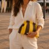 pochette sunset rayure choco & jaune mode été