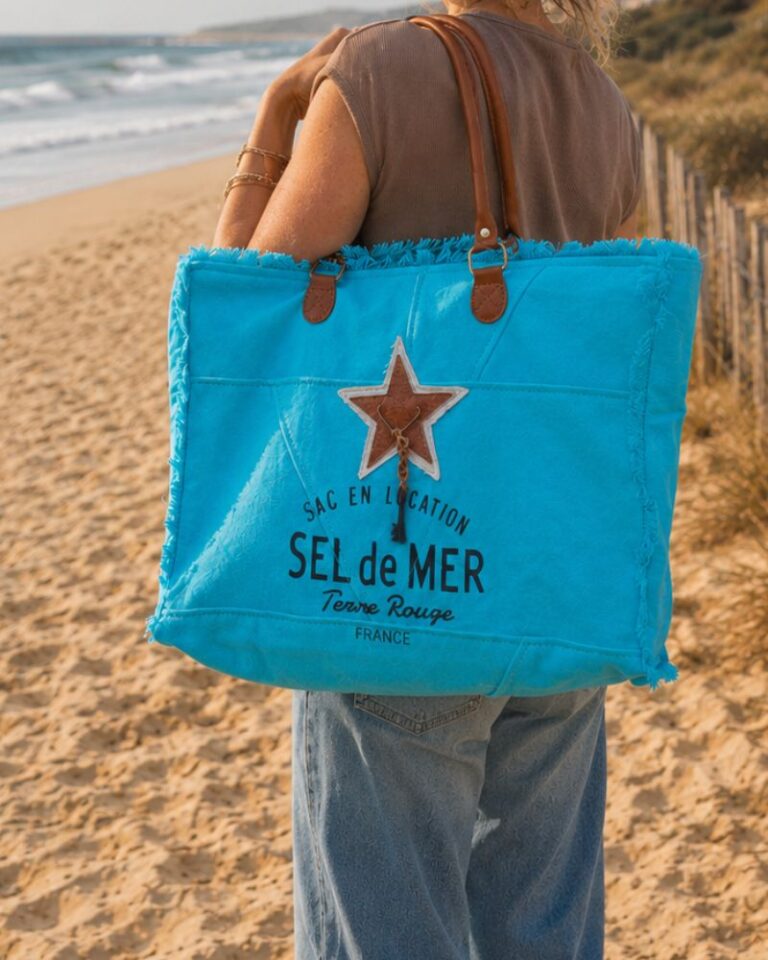 sac de plage marque Terre Rouge sel de mer couleur bleu caraïbes